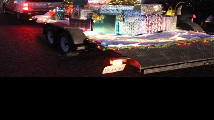 Christmas Parade in downtown Lexington (photos and video) | Latest