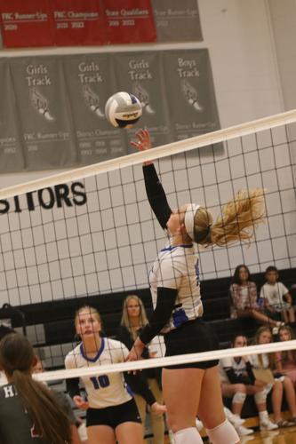 092623-lex-sports-bulls-vb-tri20230921_0008.JPG