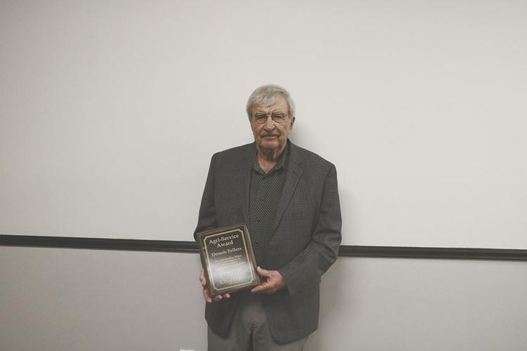 Lexington Area Chamber of Commerce banquet celebrates bond of both local business and agriculture