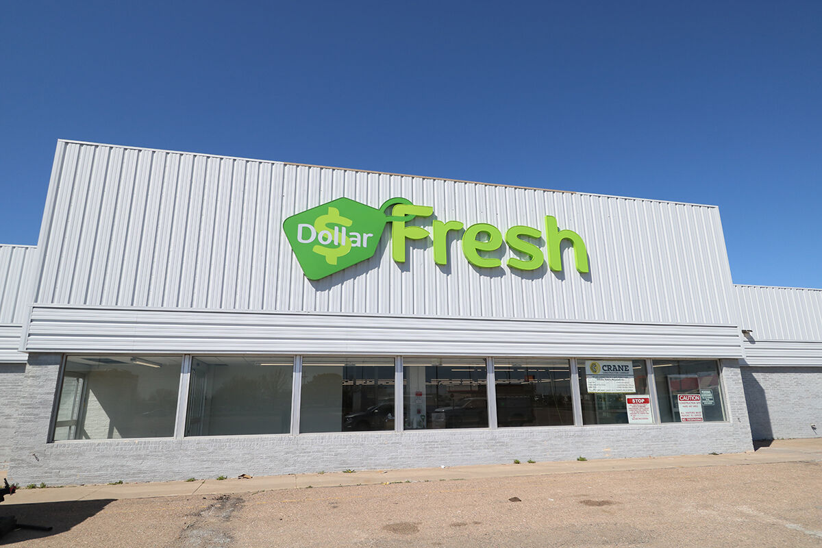 Dollar Fresh before opening