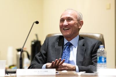 021222-owh-new-regents-em08