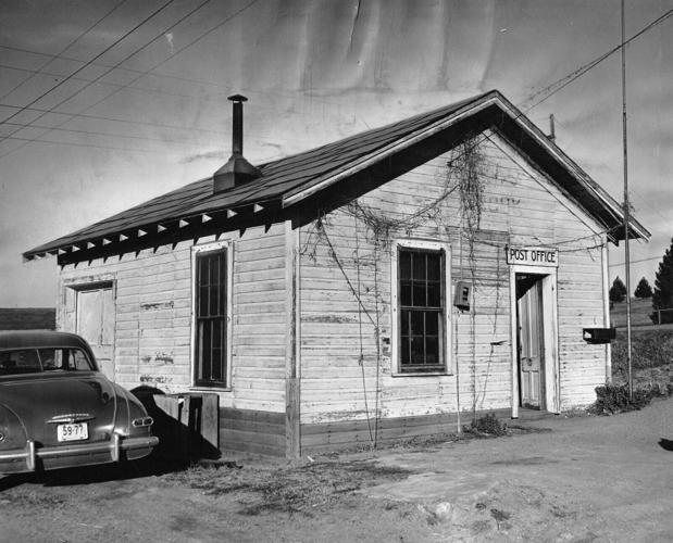 Fort Crook City post office 1948