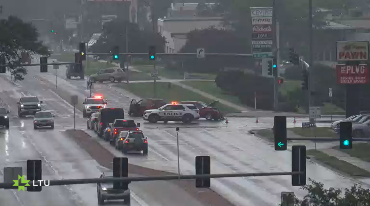 05.22 Crash R Street