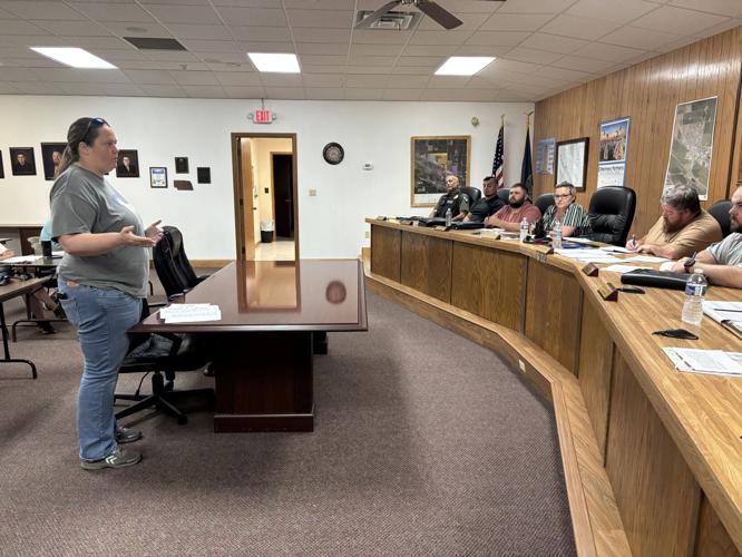 060725-lex-new-cozad-council-p2.jpg