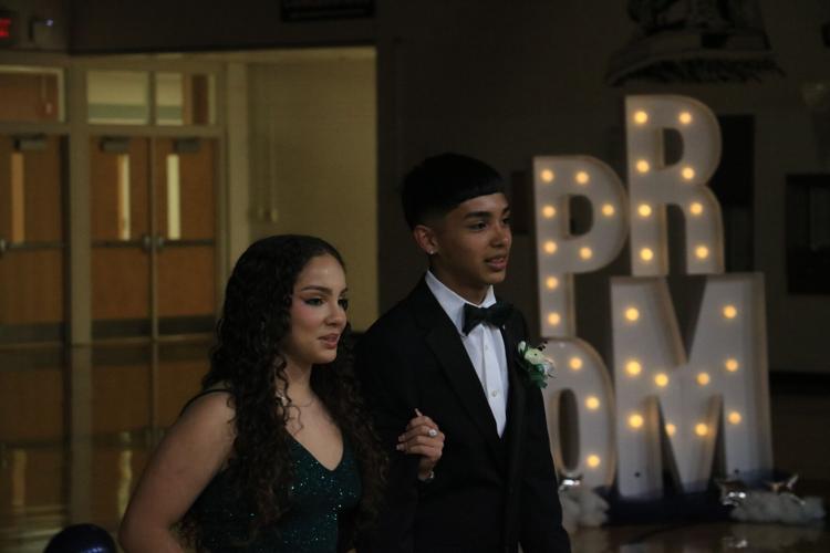 042623-lex-news-LHS-prom06.JPG