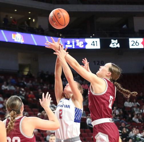 Gothenburg vs. Lincoln Christian semifinal p4