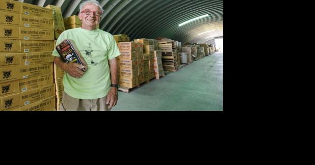 Lincoln's Pat Egan, known for Crazy Cracker fireworks, dies - Vimarsana News