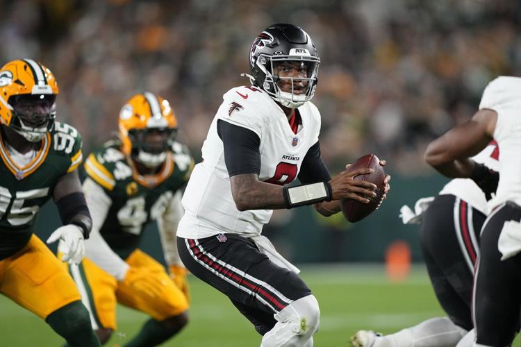 FOOTBALL-NFL-GB-ATL/
