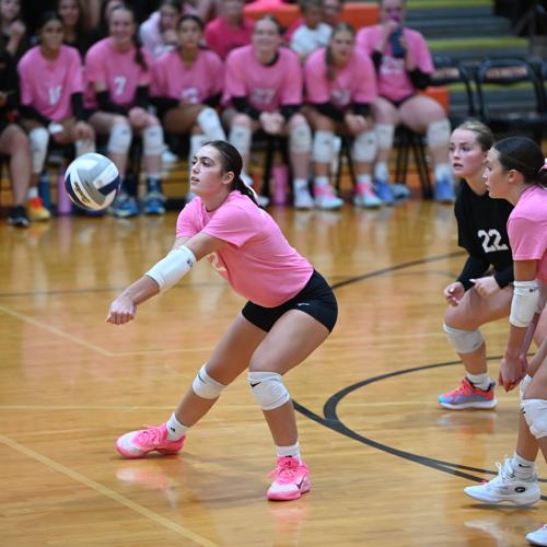 Lexington volleyball vs. Holdrege