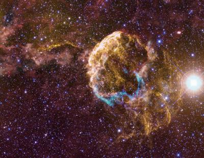 SPACE-SUPERNOVAS/