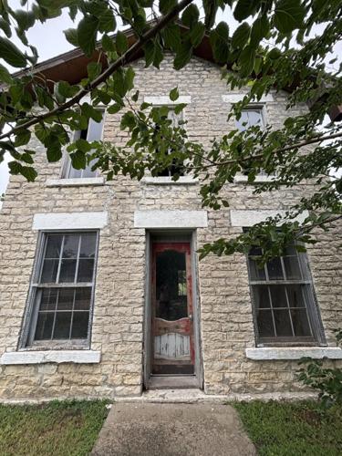 La Platte Stone Hall