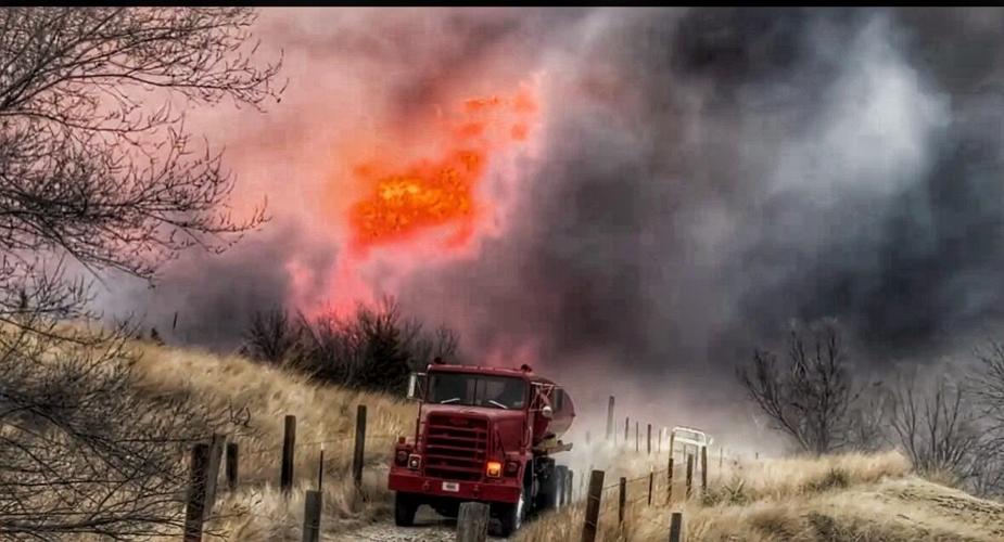 Cottonwood photo by Lance Lewis, Curtis VFD.jpg