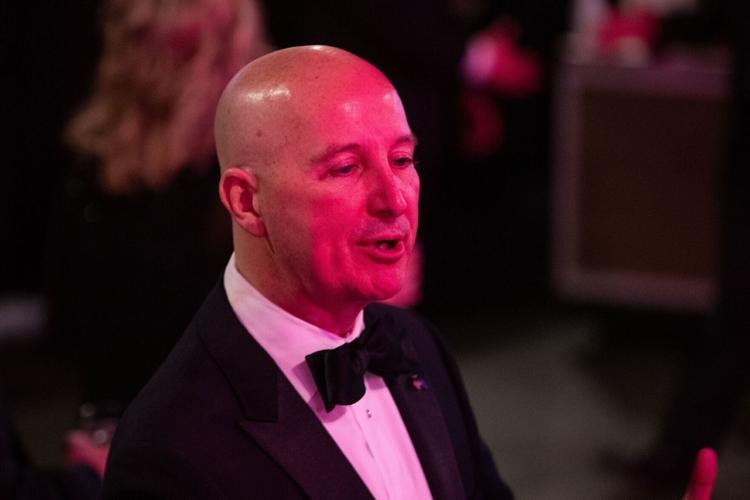 010823-owh-new-pillenball-ar04