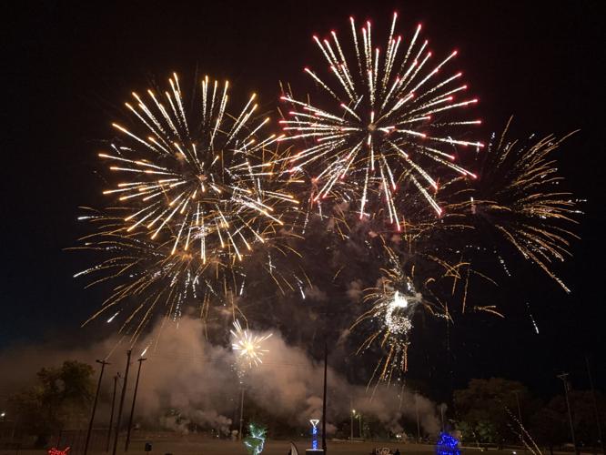 070525-lex-new-firework-p4.JPG