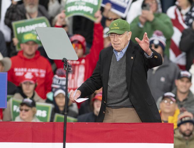 Trump rallies support for Reynolds, Grassley in Sioux City