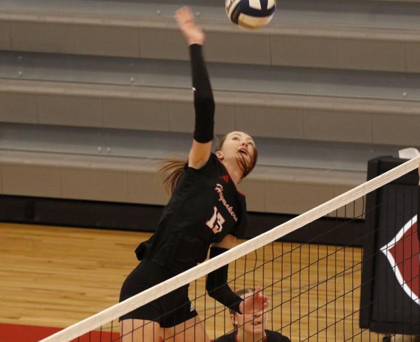 Cozad sweeps Sutherland, Maxwell at home triangular