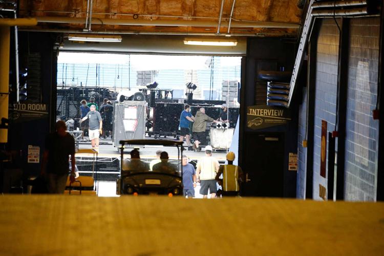 Field access limited by one tunnel