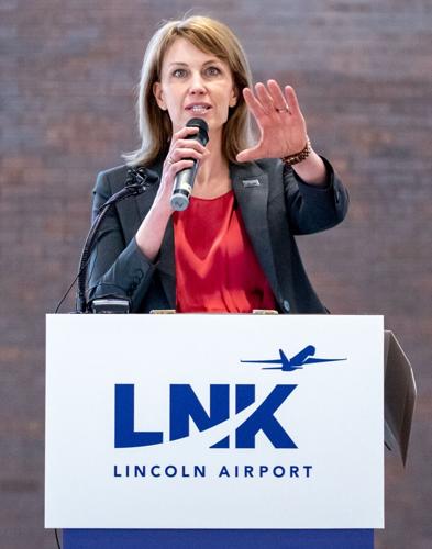 Lincoln airport new plane, 3.30