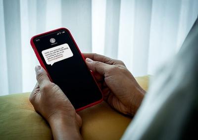 Package and delivery scams spike as early holiday sales begin