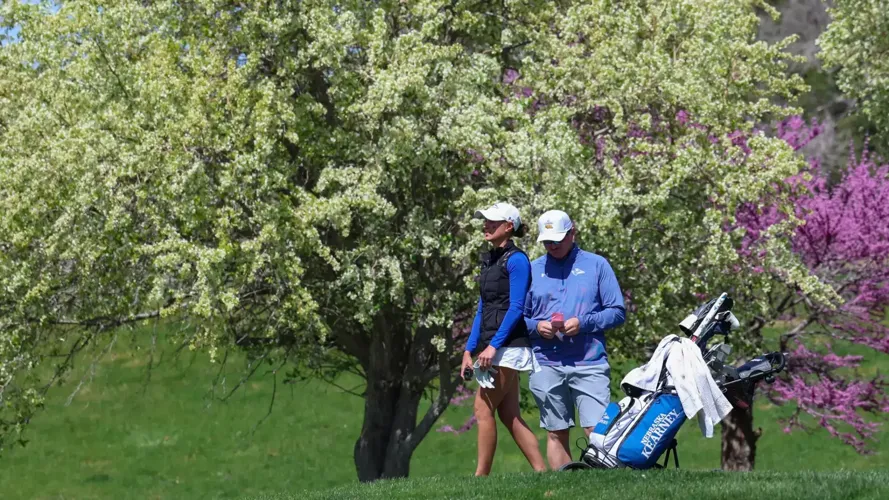 Lopers Set Four New School Marks in Winning First Tourney by 21 Shots