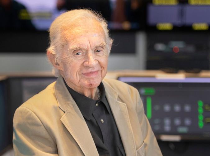 Ron Hull, 12.28