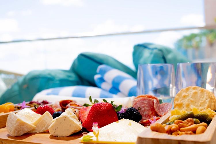 TRAVEL-UST-HAWAII-ISLAND-HOPPING-7-MCT