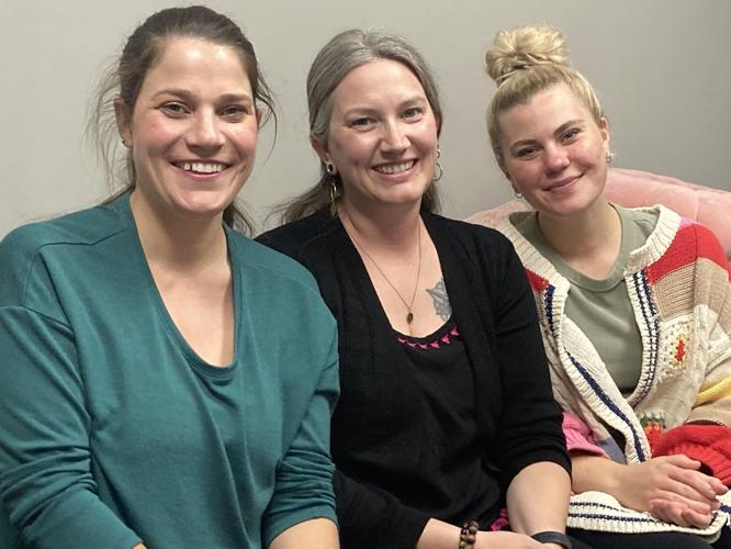 childbirth circle - p1 - three doulas