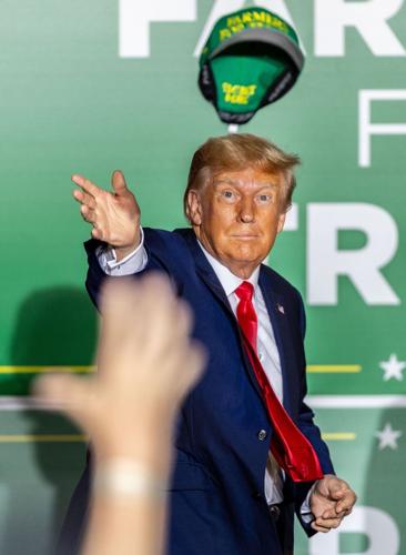 070823-owh-new-trump-pic-cm10.jpg