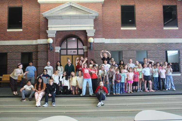 45 students participate in Hanzel and Gretel