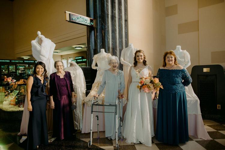 122621-owh-liv-barstowwedding-p13