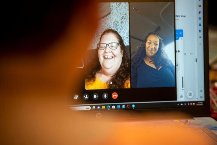 Siblings reunited, 7.25