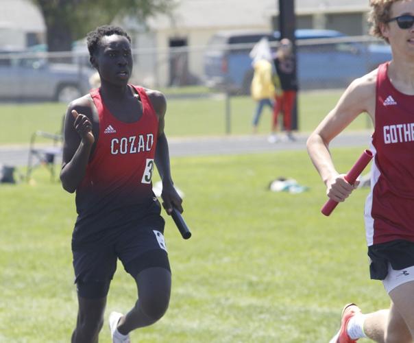 Koang Deng 4x800 relay