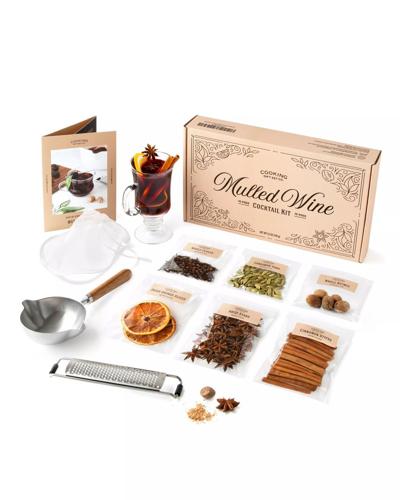 Cooking Gift Set Co.' s mulled wine cocktail kit.