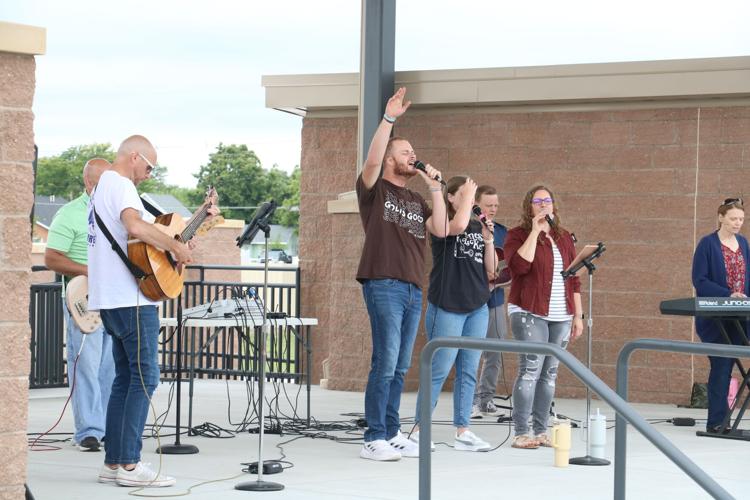 070224-lex-new-lex-150-worship-1