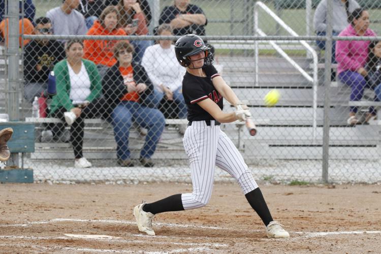 Cozad defeats Lexington on Thursday evening