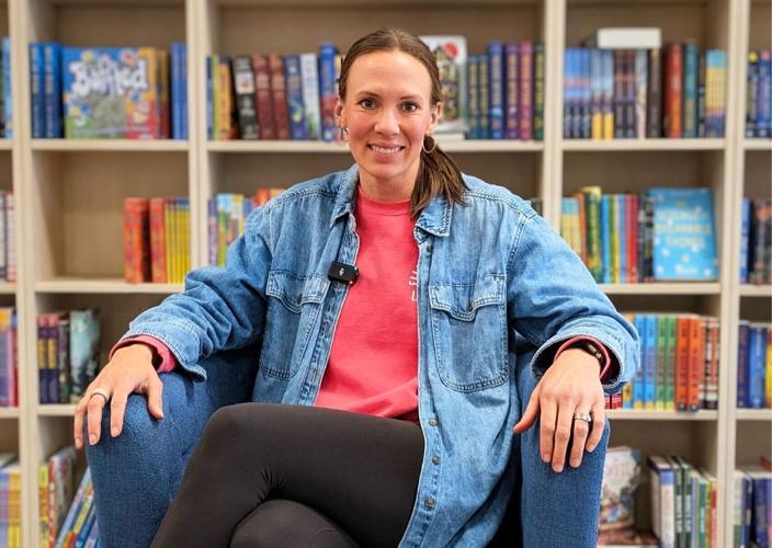 Elleinad Bookstore, 4.22