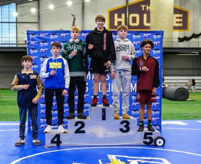 Hueftle takes gold at Norm Manstedt