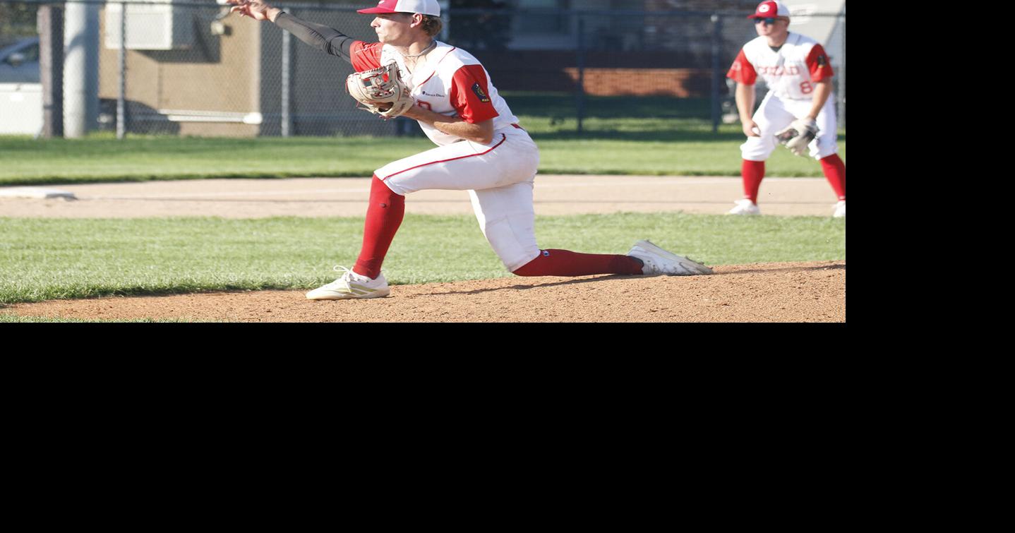 Cozad Reds seniors hold off Kearney Jersey's in 7-6 home win Tuesday