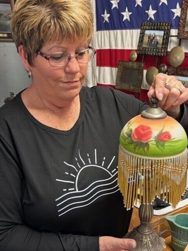 bramer-auction-p3 - old lamp