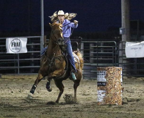 Maura Summer barrel racing