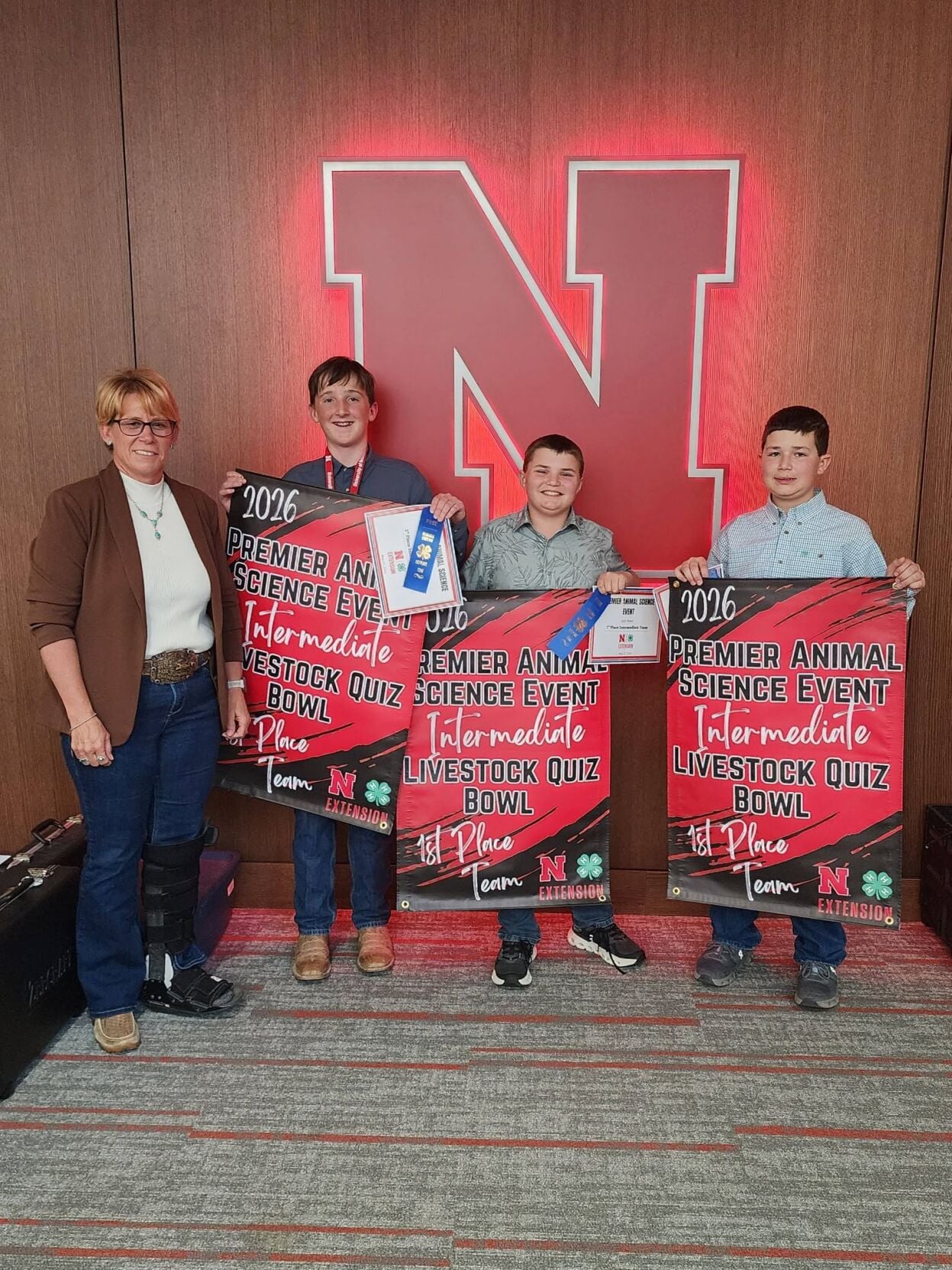 intermediate quiz bowl team 1.jpg