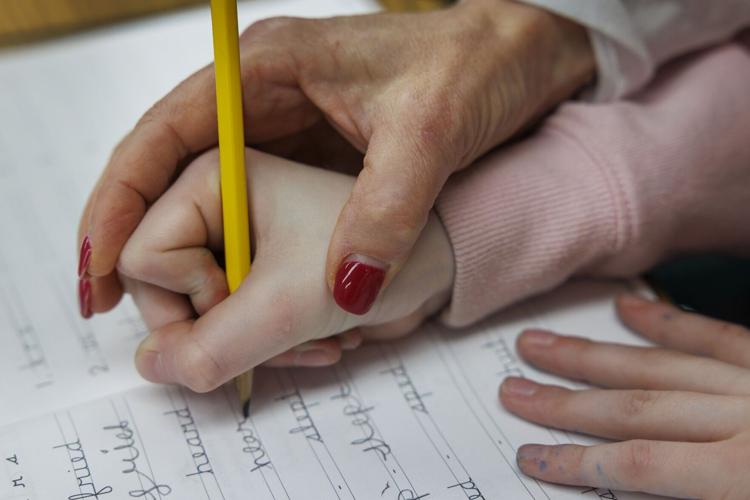 US-NEWS-SHOULD-CURSIVE-WRITING-MAKE-COMEBACK-1-PHI.jpg