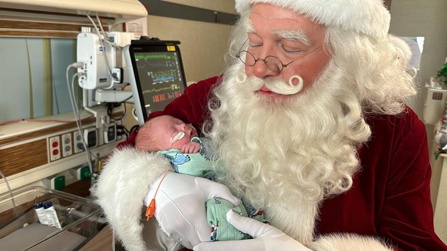 Santa NICU, 12.17