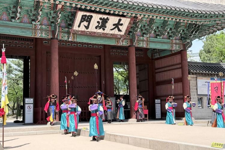 The highly-choreographed changing of the guard at Deoksugun palace.