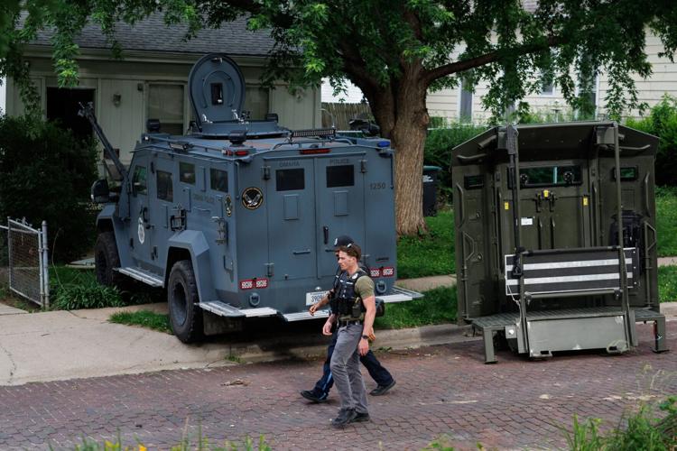 060226-police-nf-12