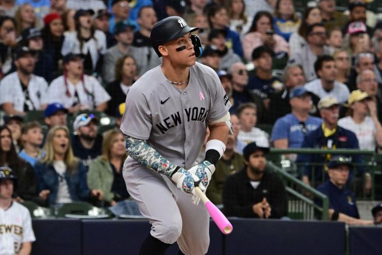 MLB: New York Yankees at Milwaukee Brewers