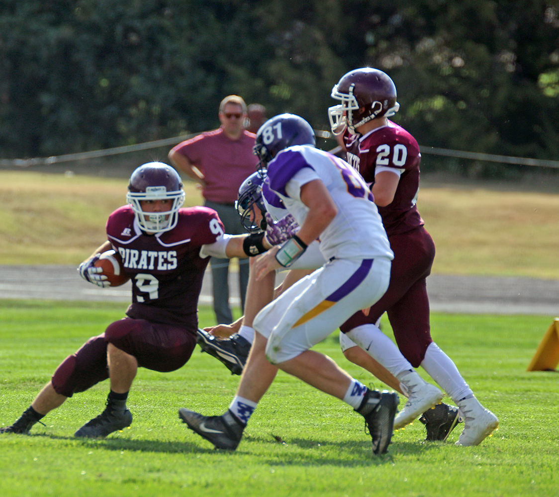 Elwood football falls to Dragons Elwood