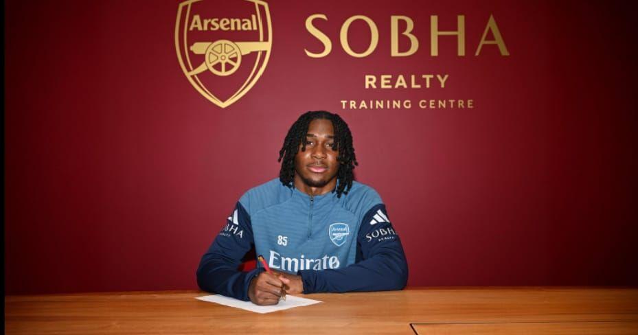 Liberian-born Josiah King, 17, Signs Pro Football Contract with Arsenal FC