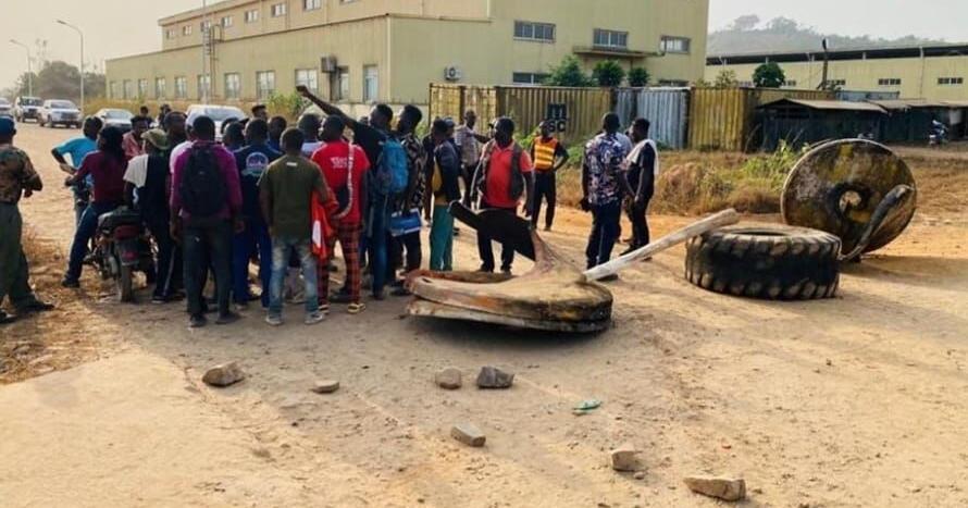 China Union Admits to Bad Labor Practices