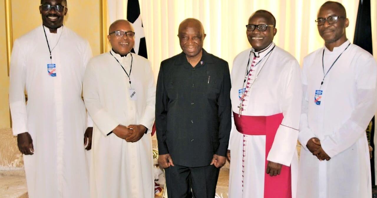 Archbishop Jubwe Visits President Boakai - Vimarsana News